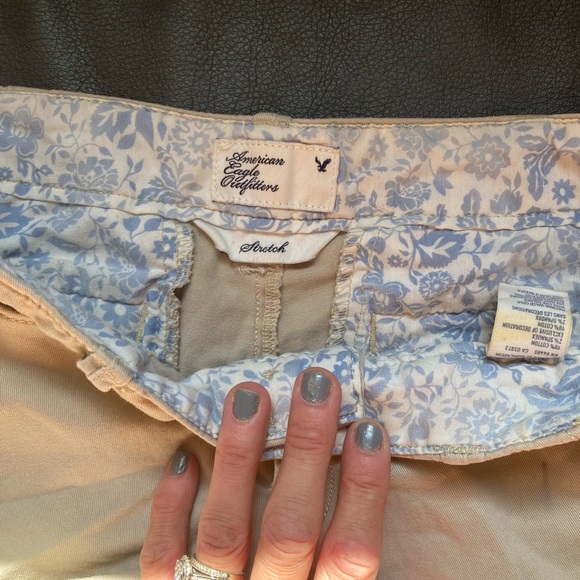 American Eagle Shorts - Picture 3 of 5